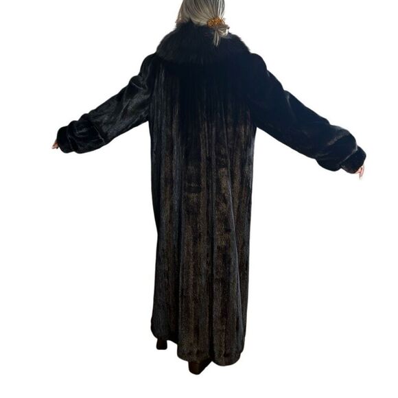 NWT The Caitlin Black Mink Maxi Coat with Fox Tuxedo Collar 52” - Picture 6 of 16